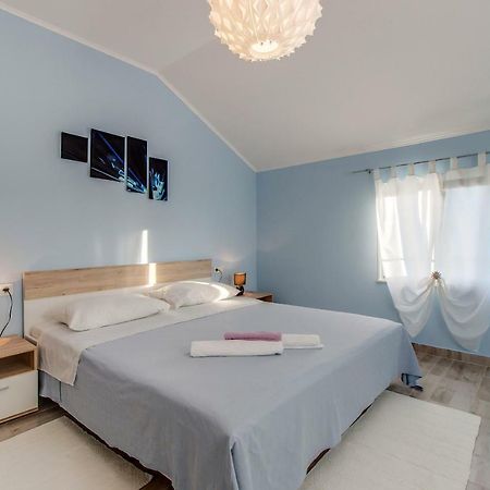 Apartman Leon & Rent A Quad Mali Lošinj Zewnętrze zdjęcie