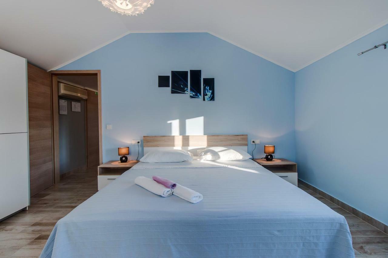 Apartman Leon & Rent A Quad Mali Lošinj Zewnętrze zdjęcie