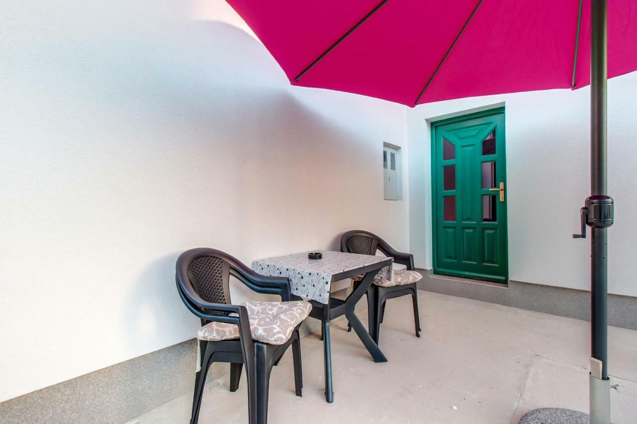 Apartman Leon & Rent A Quad Mali Lošinj Zewnętrze zdjęcie